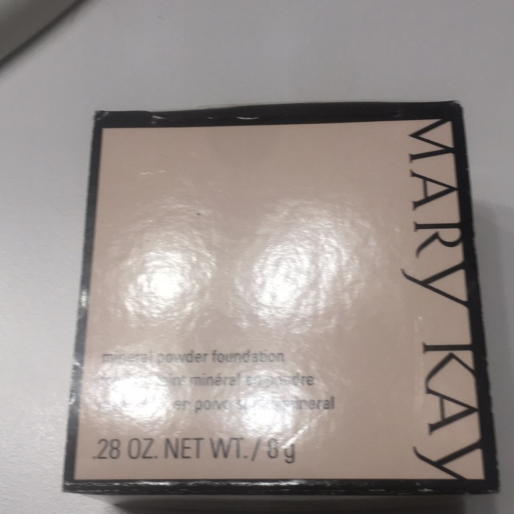 Mary Kay mineral powder